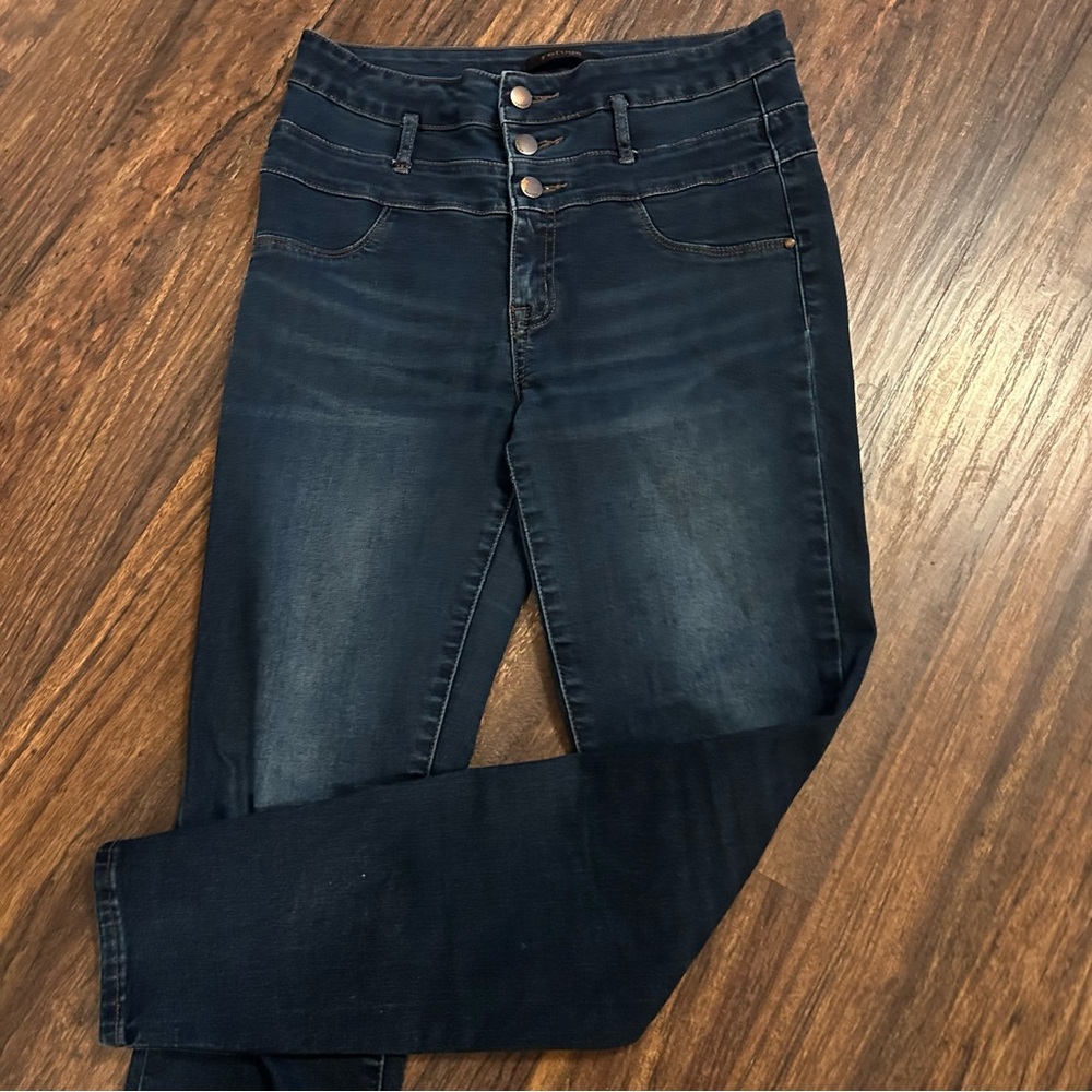 Refuge Women’s Slim Straight Vintage Inspired Jeans Size 8 Everyday Urban Casual